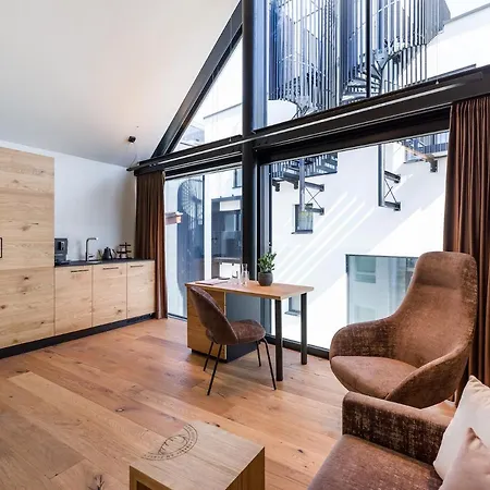 Platzhirsch Otel