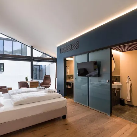 Platzhirsch Hotel