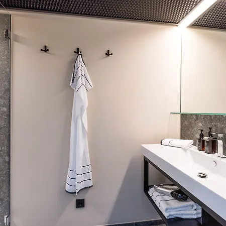 Platzhirsch Otel